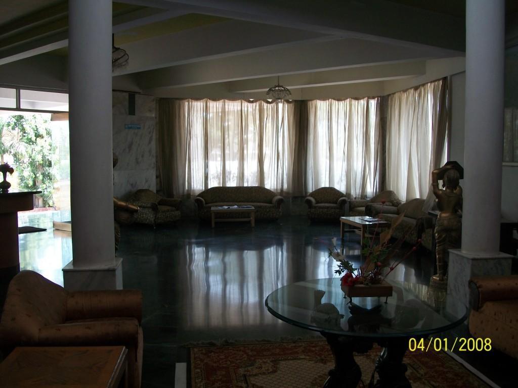 Hotel Palace Plaza Mysore Exterior photo