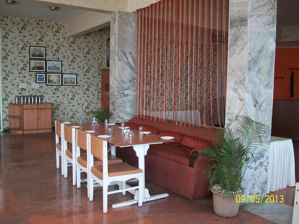Hotel Palace Plaza Mysore Exterior photo